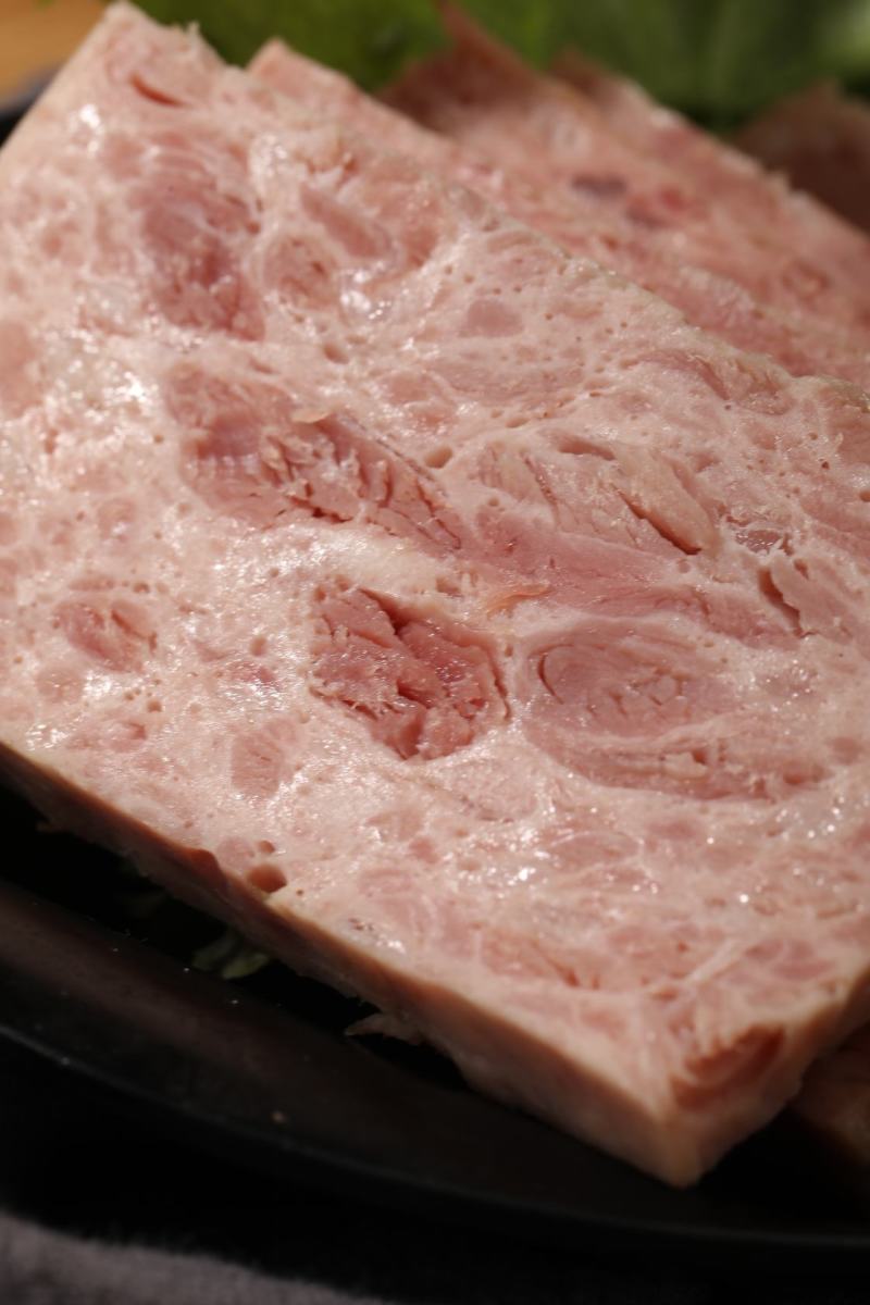 198克火腿猪肉罐头，肉粒多，保质期三年全国发货