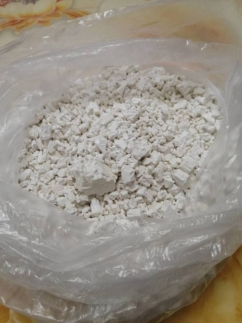 农村传统手工制作木薯淀粉