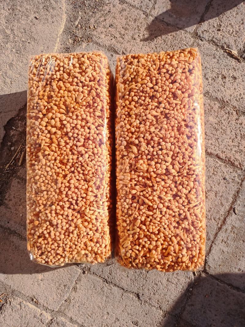 精品特粗条虫草花，产地发货，一手货源，价格实惠。质量好。