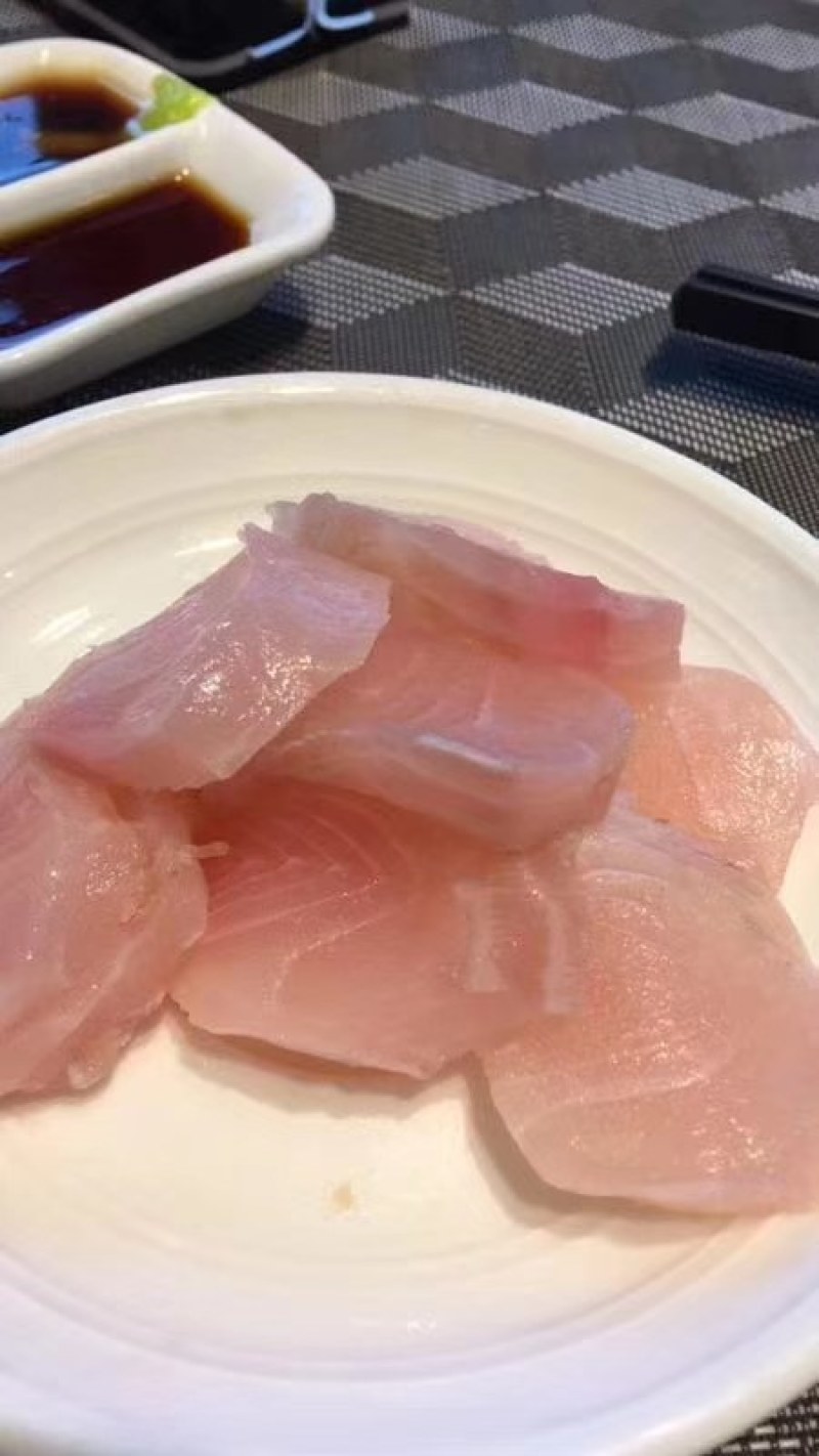 黄鳍金枪，刺身鱼