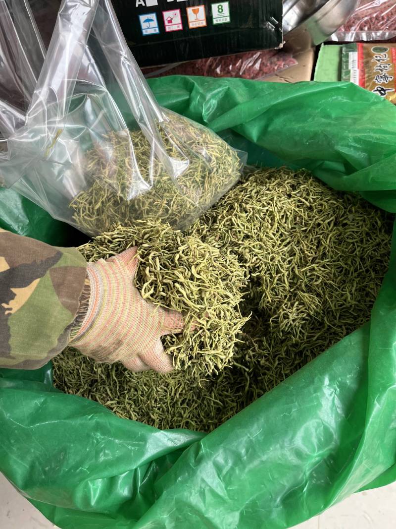 金银花新货金银花颜色好看实图拍摄产地直销欢迎选