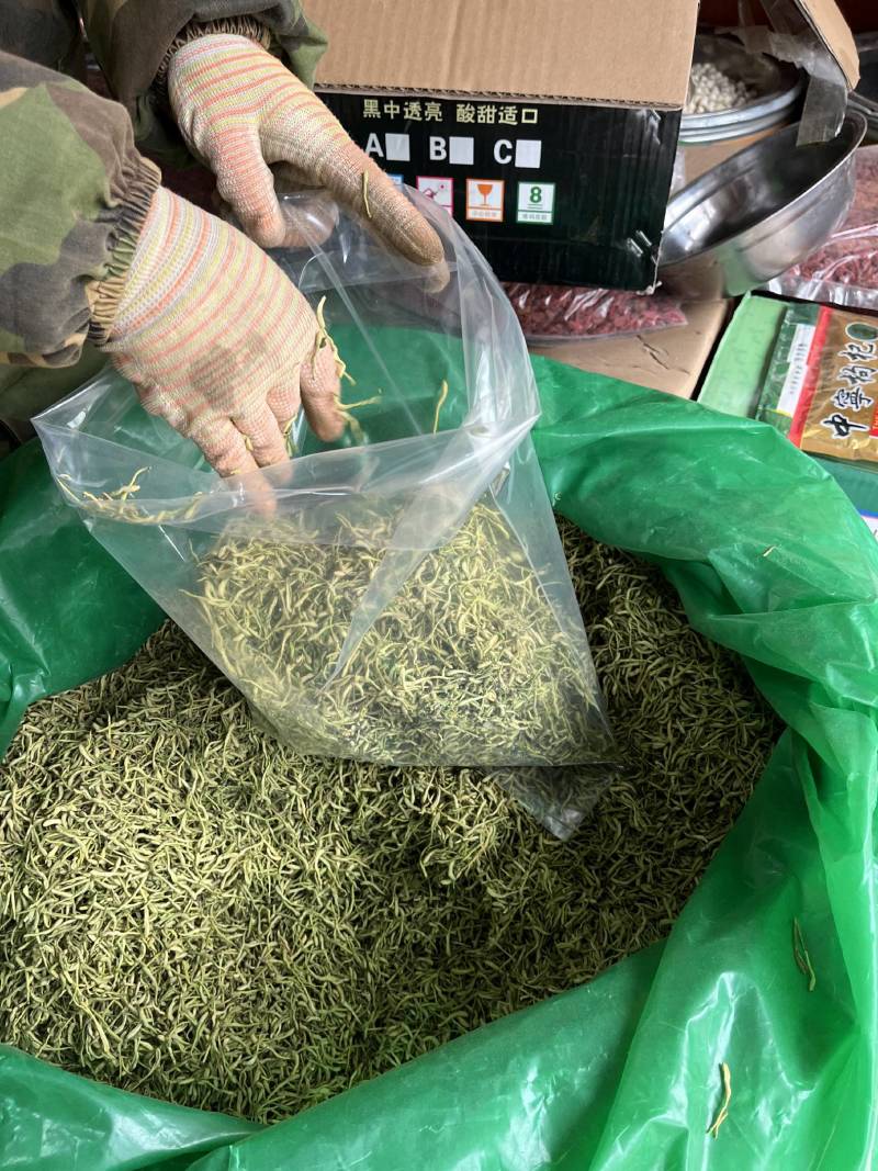 金银花新货金银花颜色好看实图拍摄产地直销欢迎选