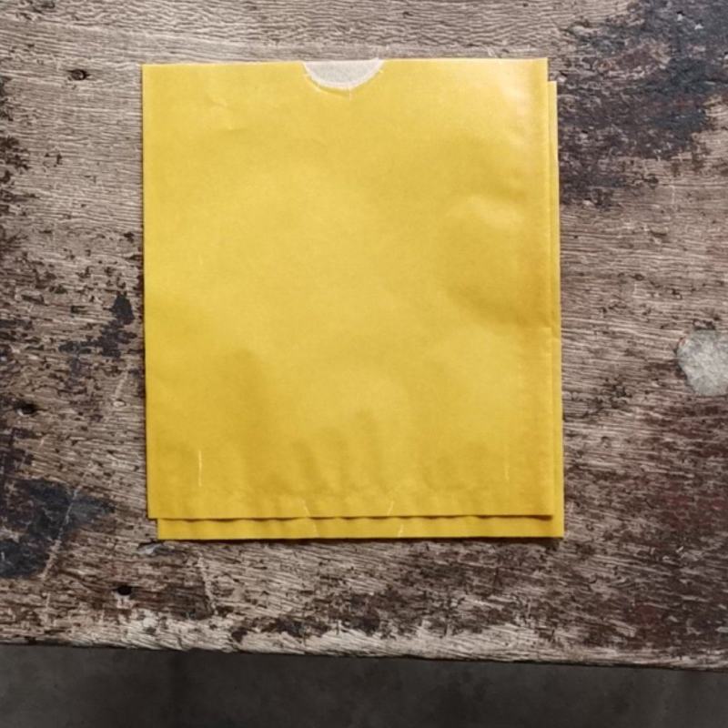 16x19黄碏纸加白蜡纸双层防水抗菌防虫防鸟专用套袋。
