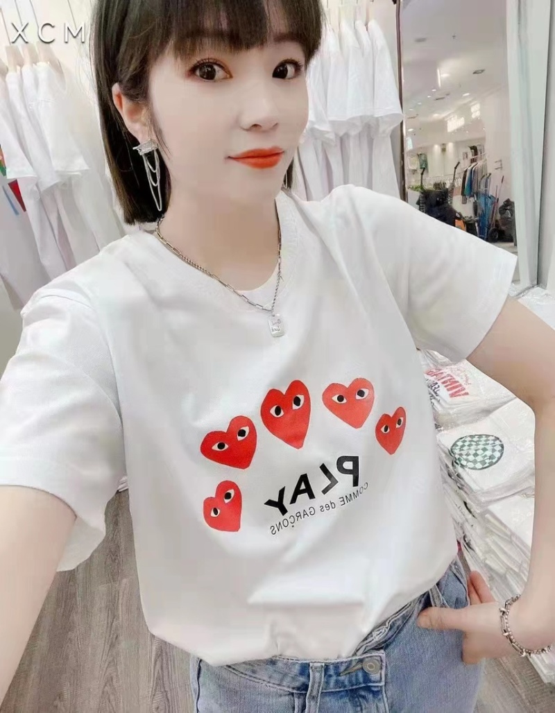 男女同款大白短T夏季爆款
