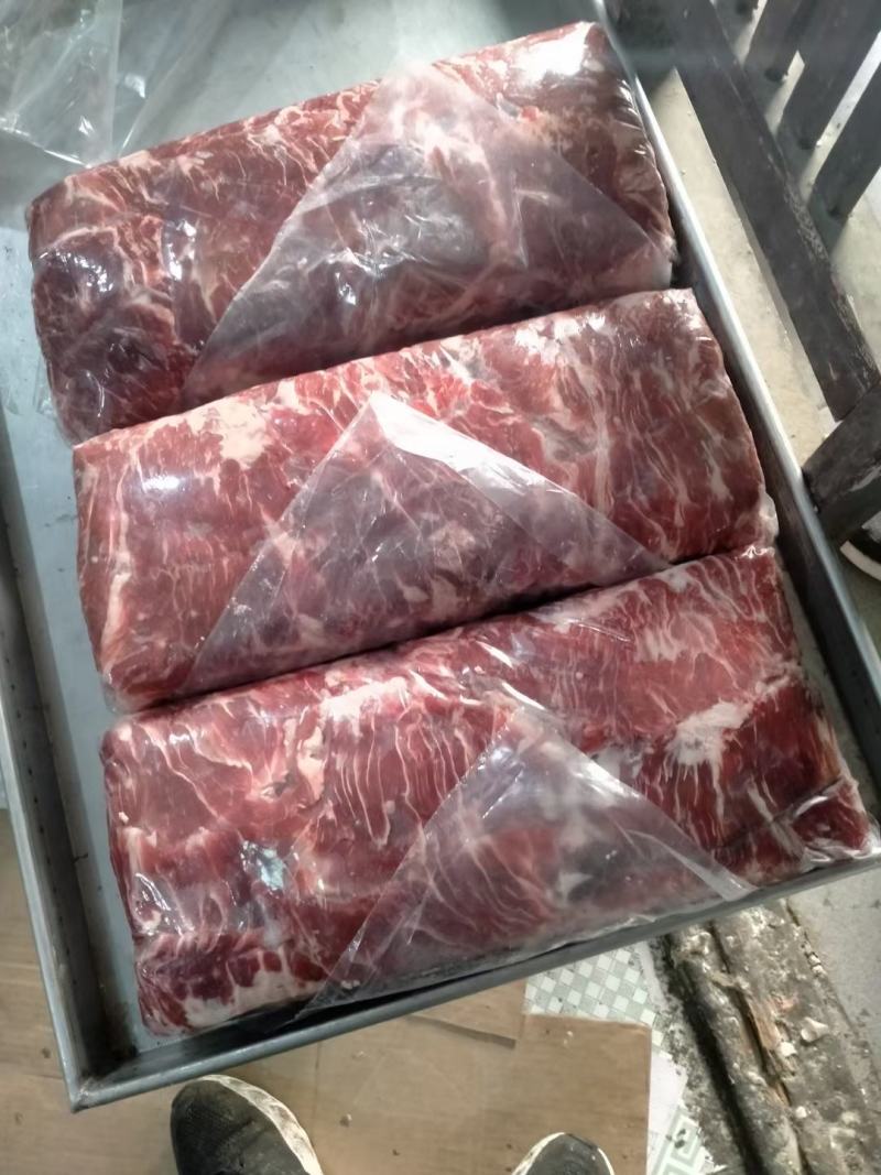 牛碎肉，八比二比例，质量稳定，长期有货品质保证服务周到