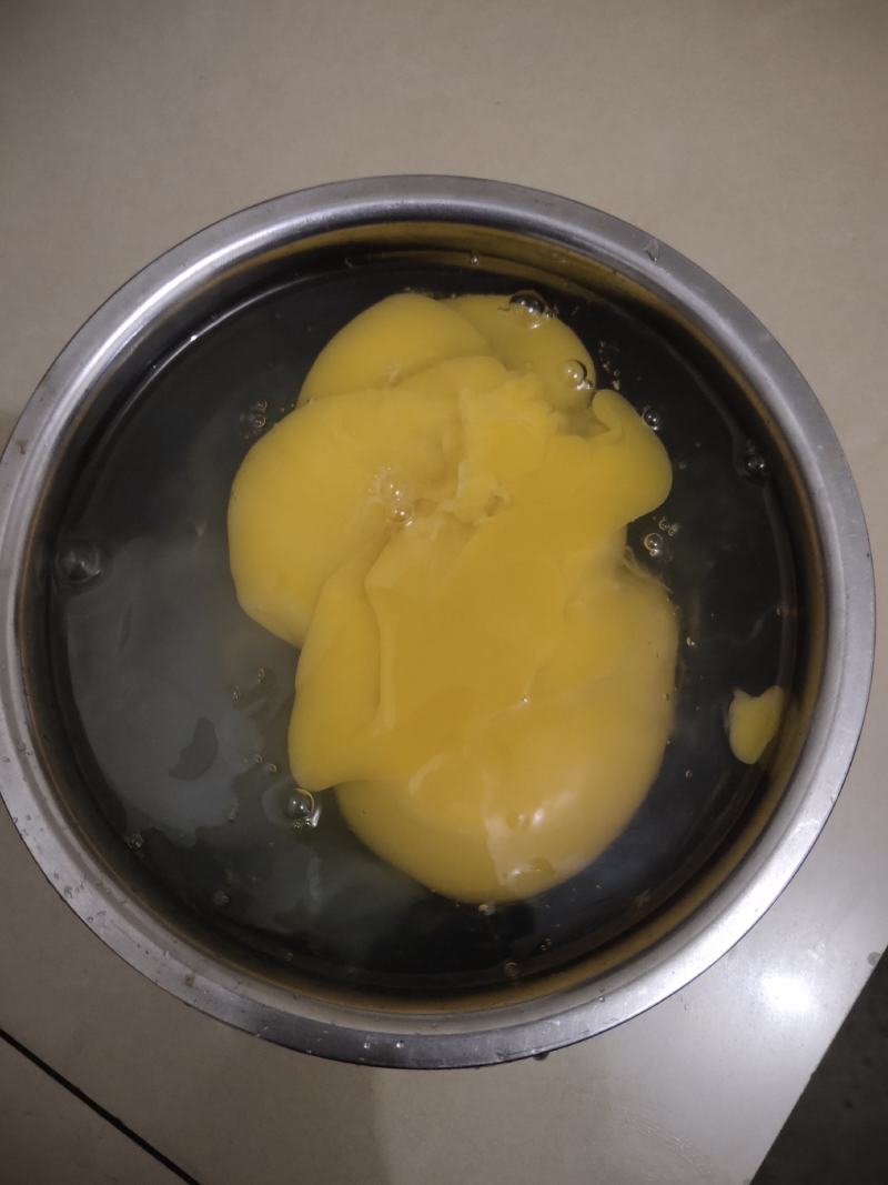 鸵鸟蛋，口感细腻，营养丰富.自家农场养殖.保证新鲜.