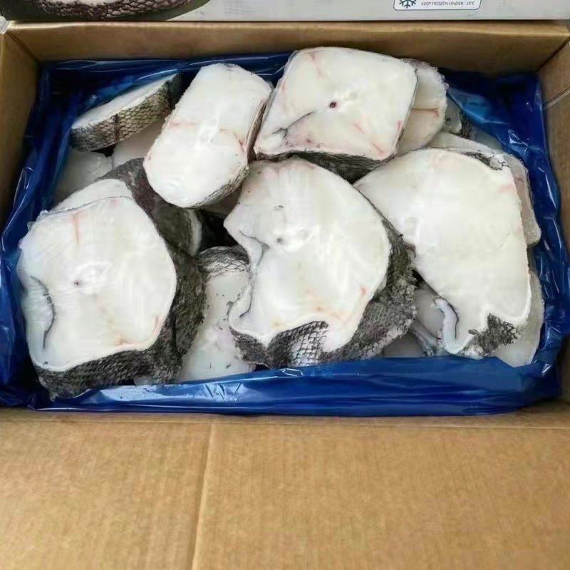 工厂直销销售各种规格的干冰鳕鱼片鳕鱼小块鳕鱼尾片