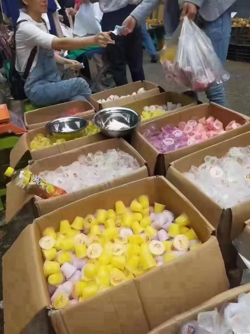 果冻，地摊货源批发10元一碗模式3斤！送广告布，果味果冻