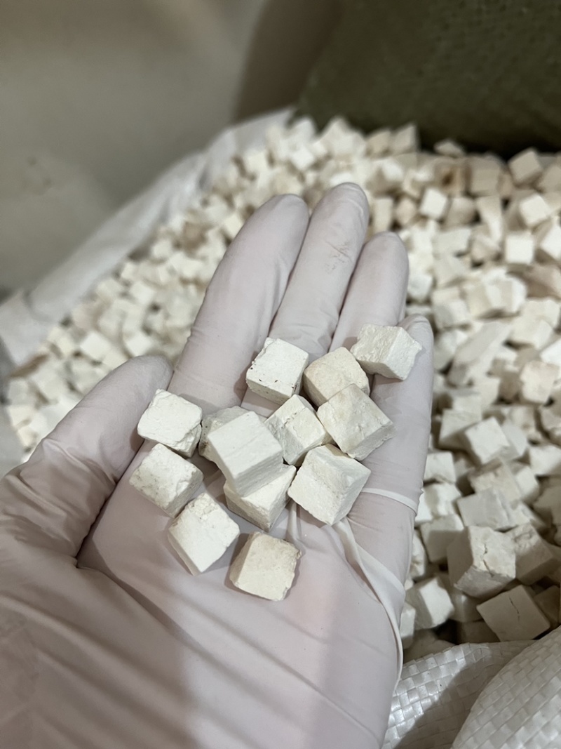 茯苓无硫茯苓丁茯苓块量大从优欢迎朋友选购