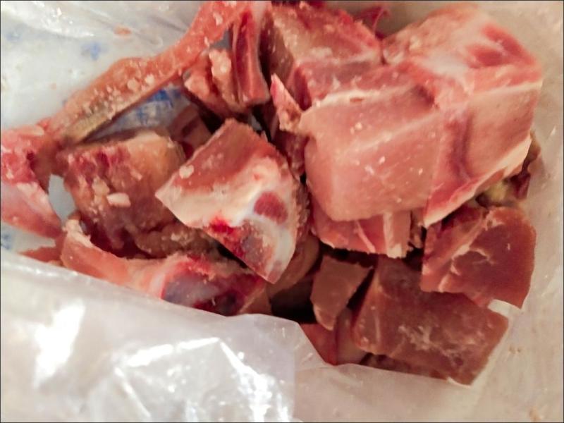 免切新鲜多肉排骨块猪排切块肉排骨块批发肋排切块排骨粒火锅
