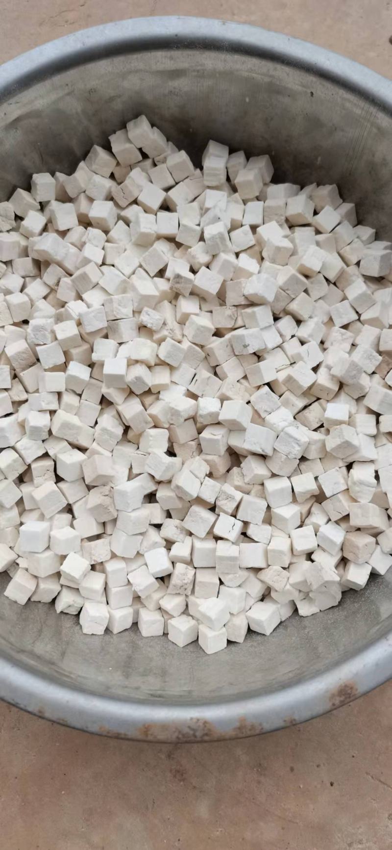 精品中心丁，茯苓丁规格1.0。产新季头季茯苓