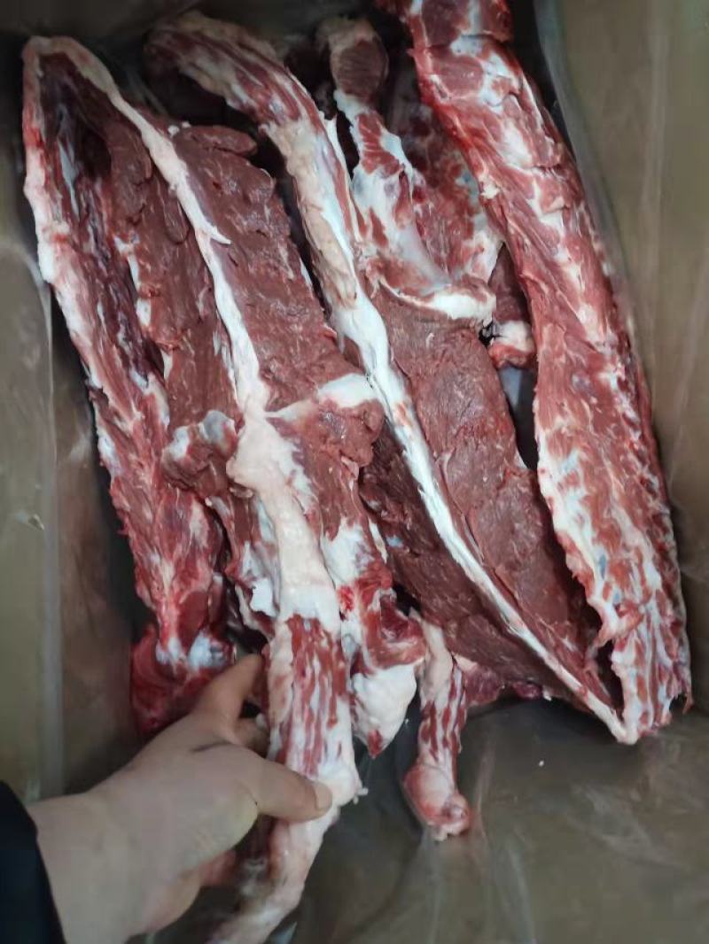 加肉羊蝎子，含肉量高，价格合适，可根据客户要求锯断