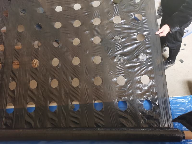 黑色农用薄膜打孔地膜防草膜防老化除草保温保湿增产