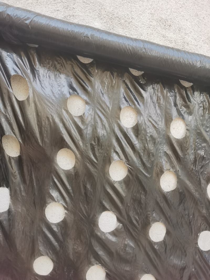 黑色农用薄膜打孔地膜防草膜防老化除草保温保湿增产