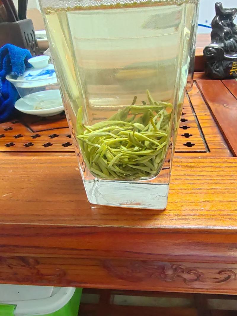 纯手工碧螺春，入口回甘，香味十足。欢迎定制