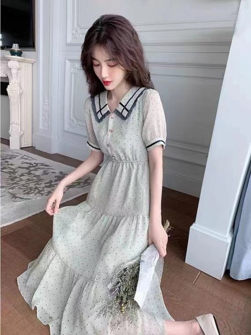 连衣裙子女春夏2022年新款设计感小众收腰显瘦气质打底裙