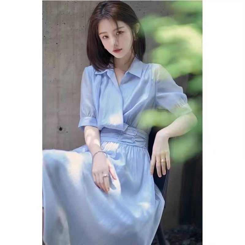 女装杂款1426件，款式有打底衫，体恤衫，连衣裙，半身裙