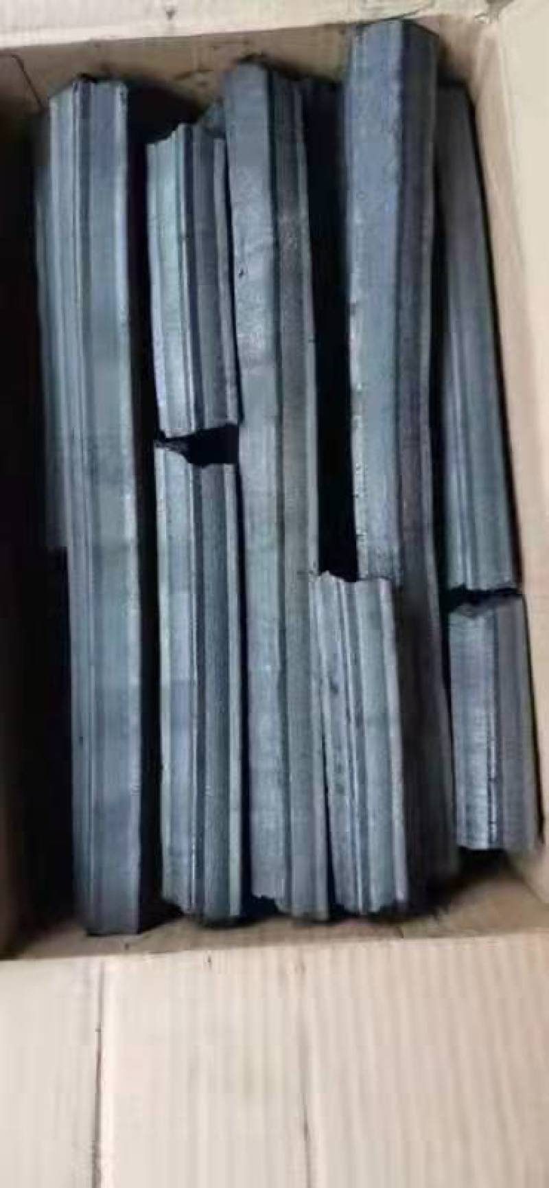 环保中，高温木炭竹炭原木炭，白炭，黑炭，菊花炭，，耐烧，