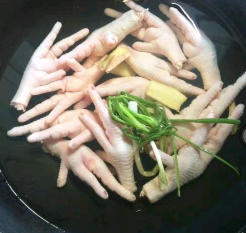 (顺丰发货)新鲜鸡凤爪冷冻短鸡爪生鲜凤爪批发4斤装鸡爪新