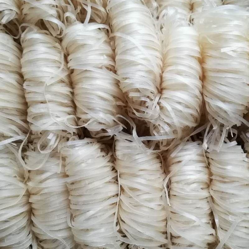 赣南客家人的特色汤皮丝，传统地道的美食是家家户户买的特色