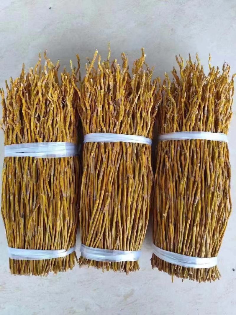 夹江叠鞘石斛基地货，产品齐全，有需要的老板可以联系我