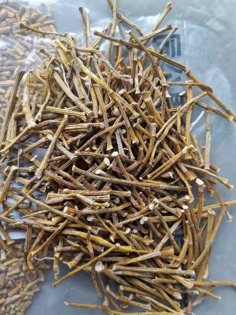 夹江叠鞘石斛基地货，产品齐全，有需要的老板可以联系我
