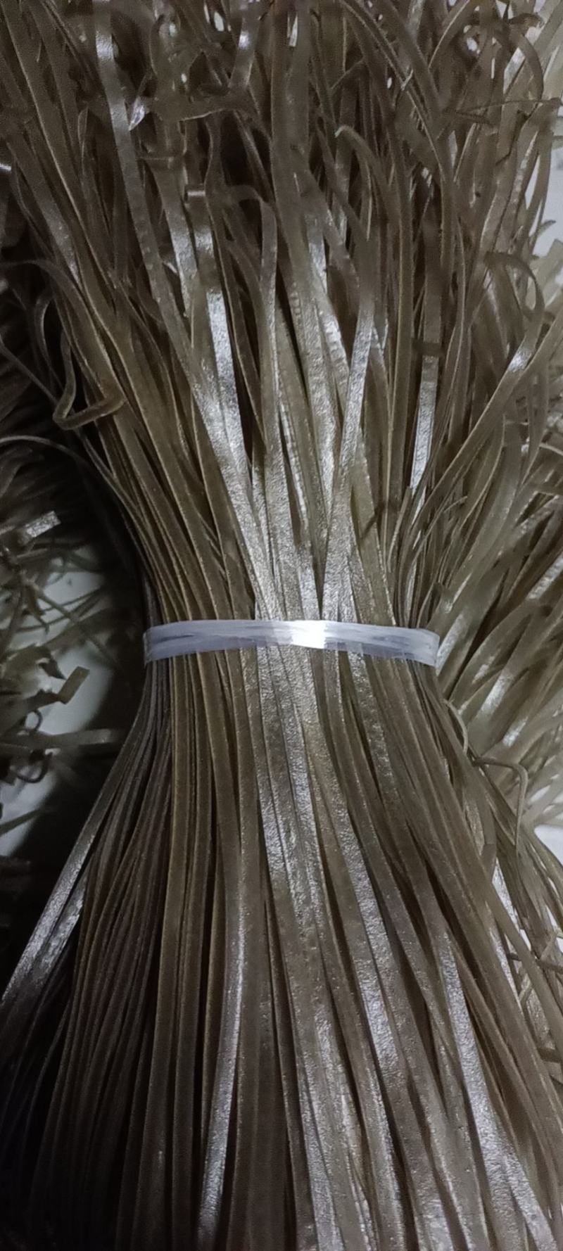 龙河纯手工红薯粉皮口感正宗，品质保障，欢迎采购