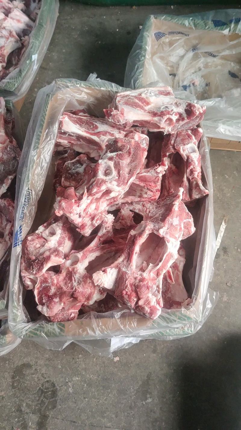 羔羊胯骨（臀骨），肉含量高，价格合适，可加工锯断