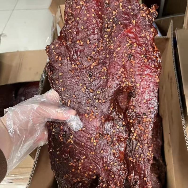 大块肉干度好，有嚼劲麻辣五香味，老少皆宜