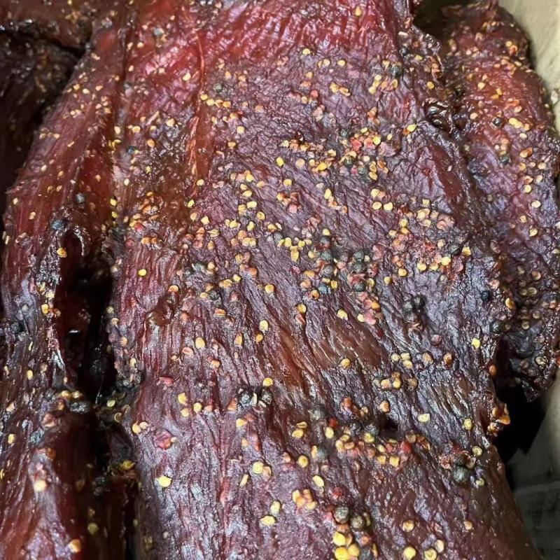大块肉干度好，有嚼劲麻辣五香味，老少皆宜