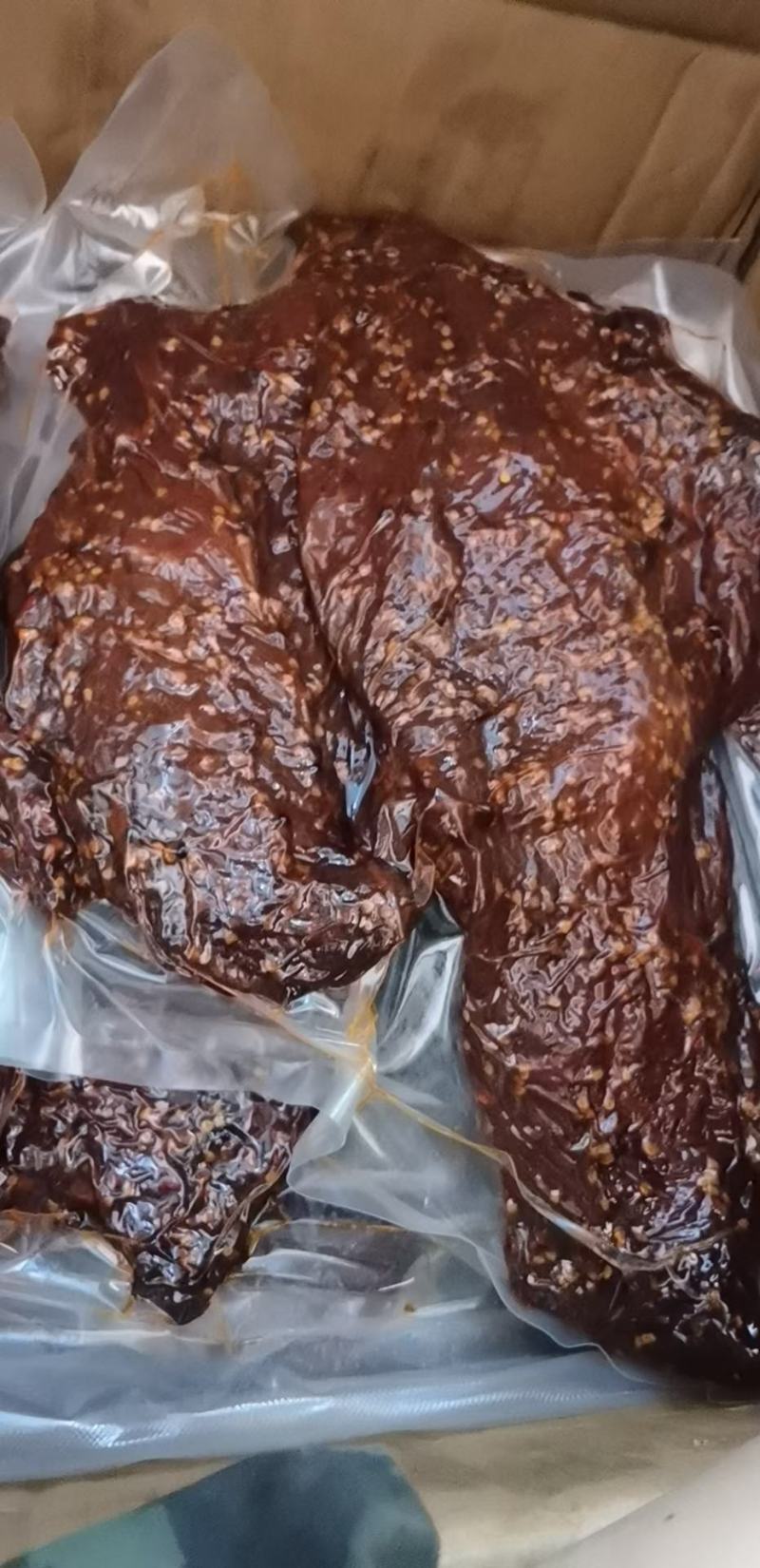 大块肉干度好，有嚼劲麻辣五香味，老少皆宜