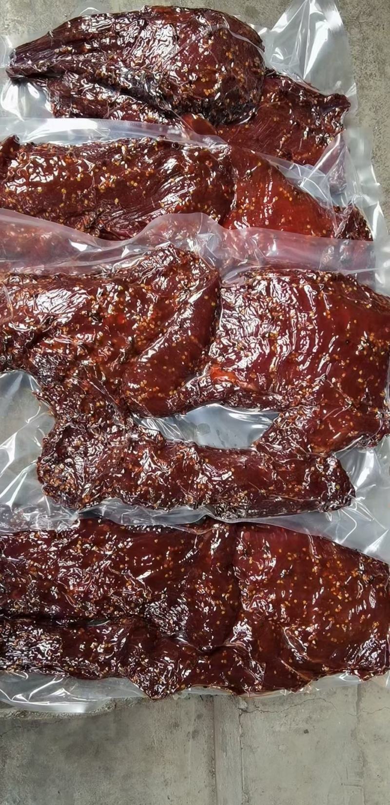 大块肉干度好，有嚼劲麻辣五香味，老少皆宜
