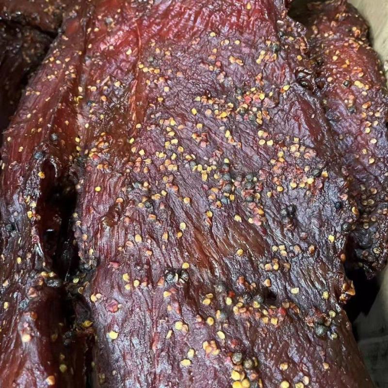 大块肉干度好，有嚼劲麻辣五香味，老少皆宜