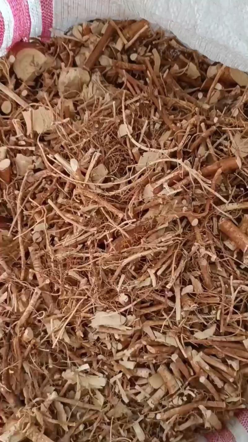 香味浓纯五指毛桃干货，一手货源，源产地，自己加工扎把切段