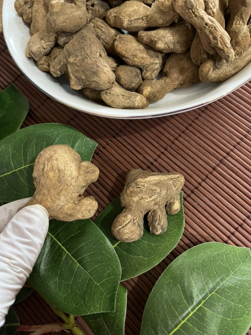 炮姜制干姜炮老姜无硫净货今年新货实物拍摄不虚假