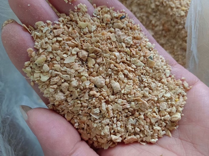 【热销】豆粕膨化粕片粕蛋白45个适用于猪牛育肥
