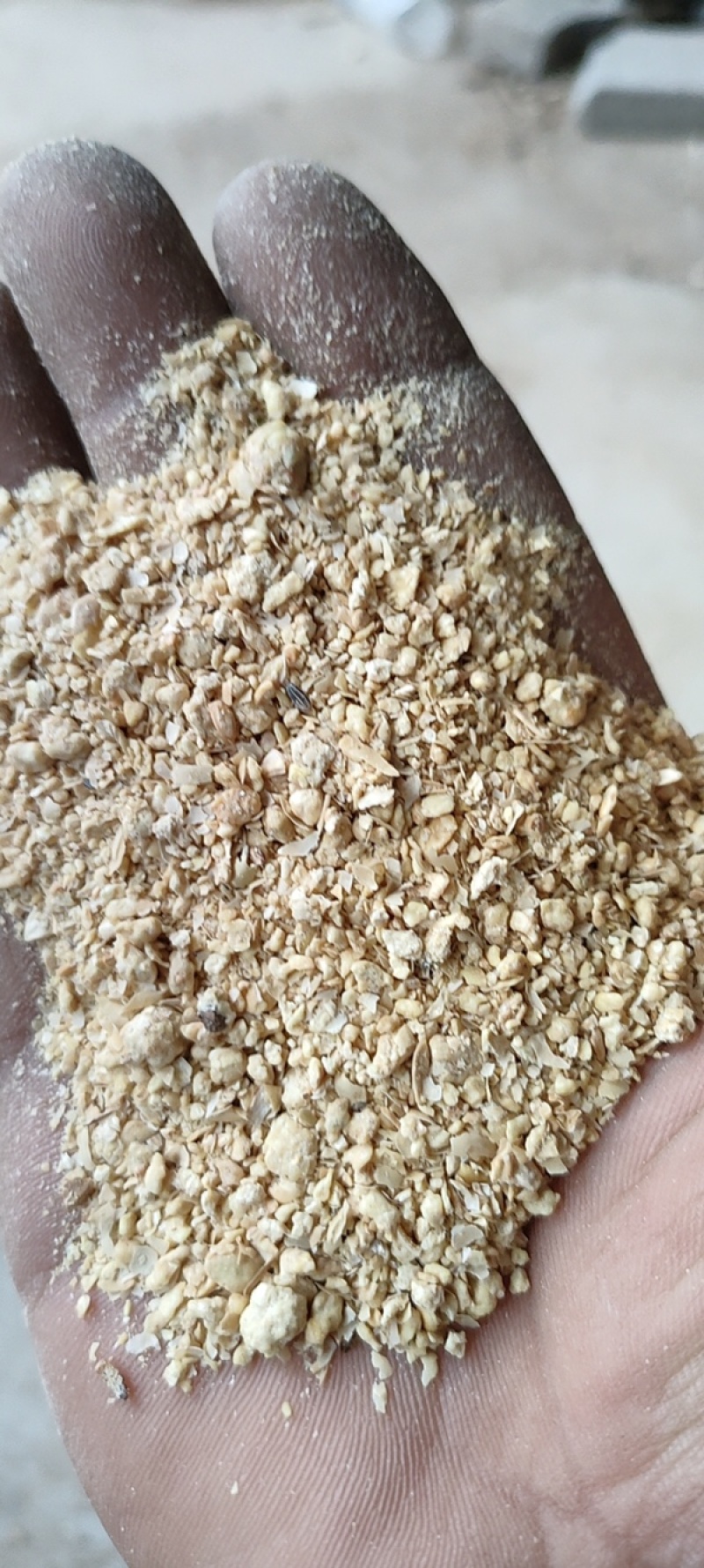 【热销】豆粕膨化粕片粕蛋白45个适用于猪牛育肥