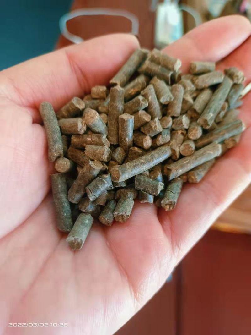 碎玉米颗粒，玉米颗可见，好吸收，好消化！