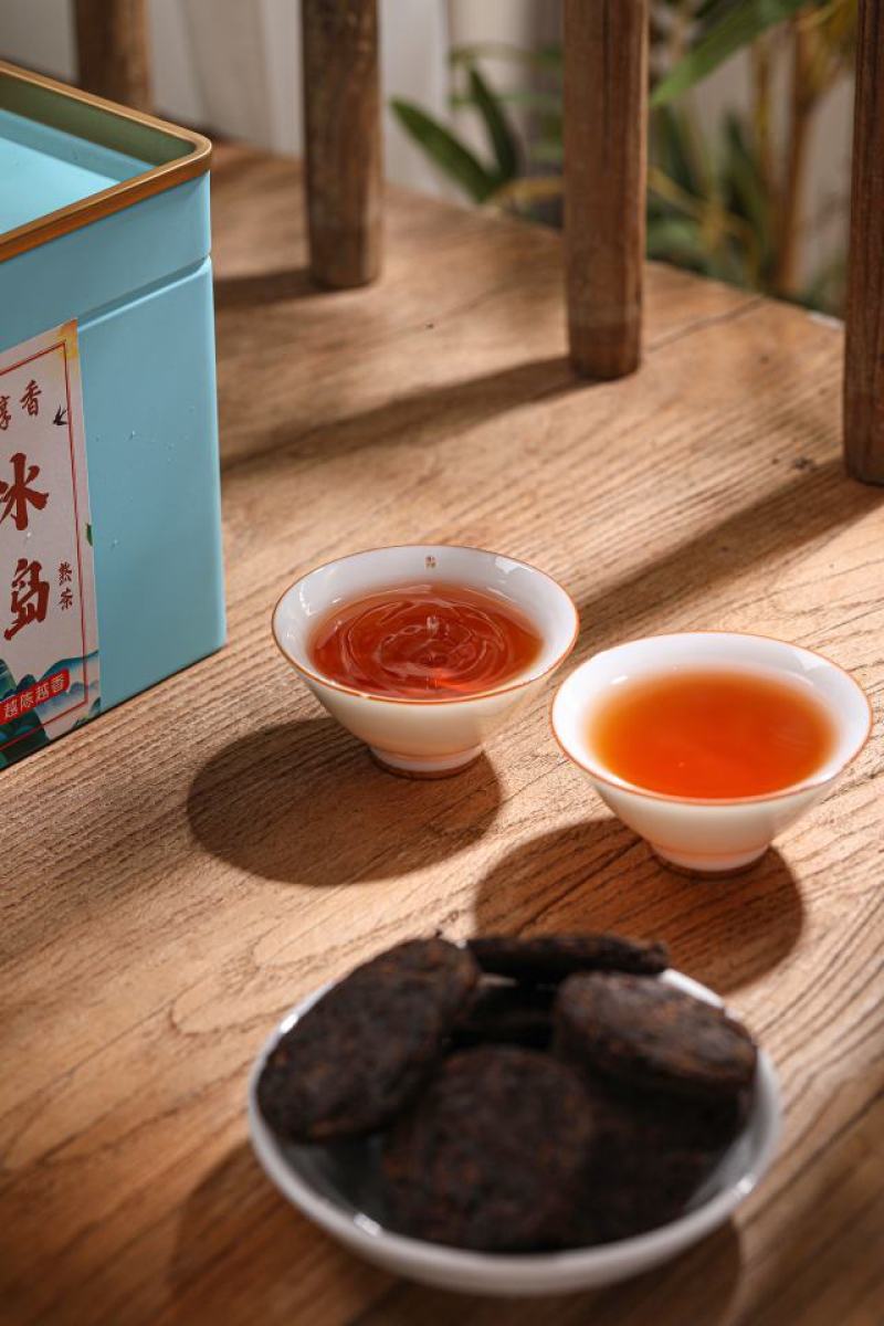 【冰岛普洱】2009年冰岛普洱小饼干熟茶礼盒装厂家批发