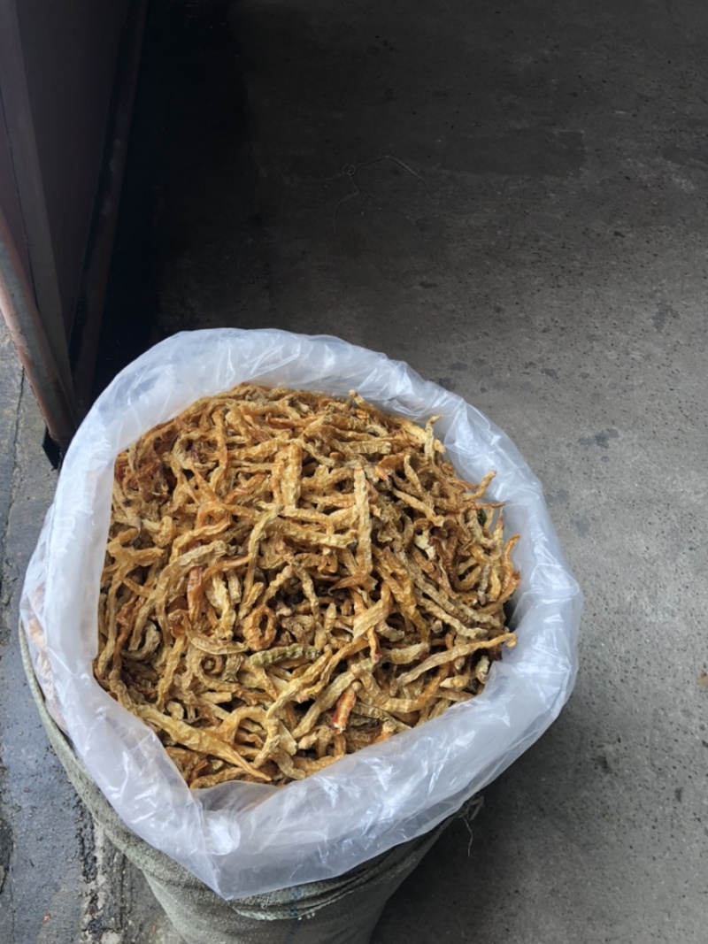 天然晒干而成，水煮无盐无琉白辣椒。