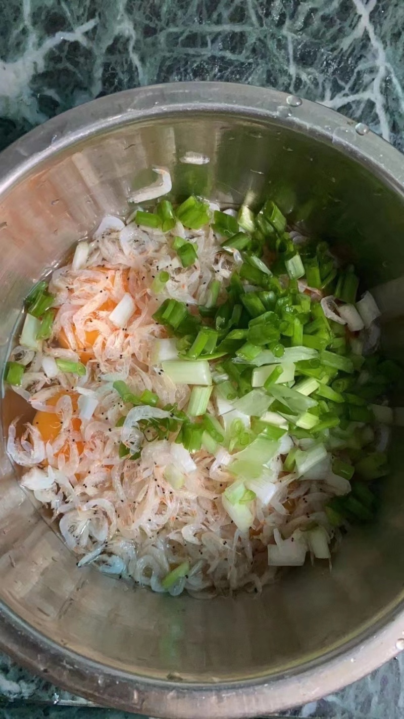 白虾皮，不管炒菜，煮汤，蒸蛋都来一点！