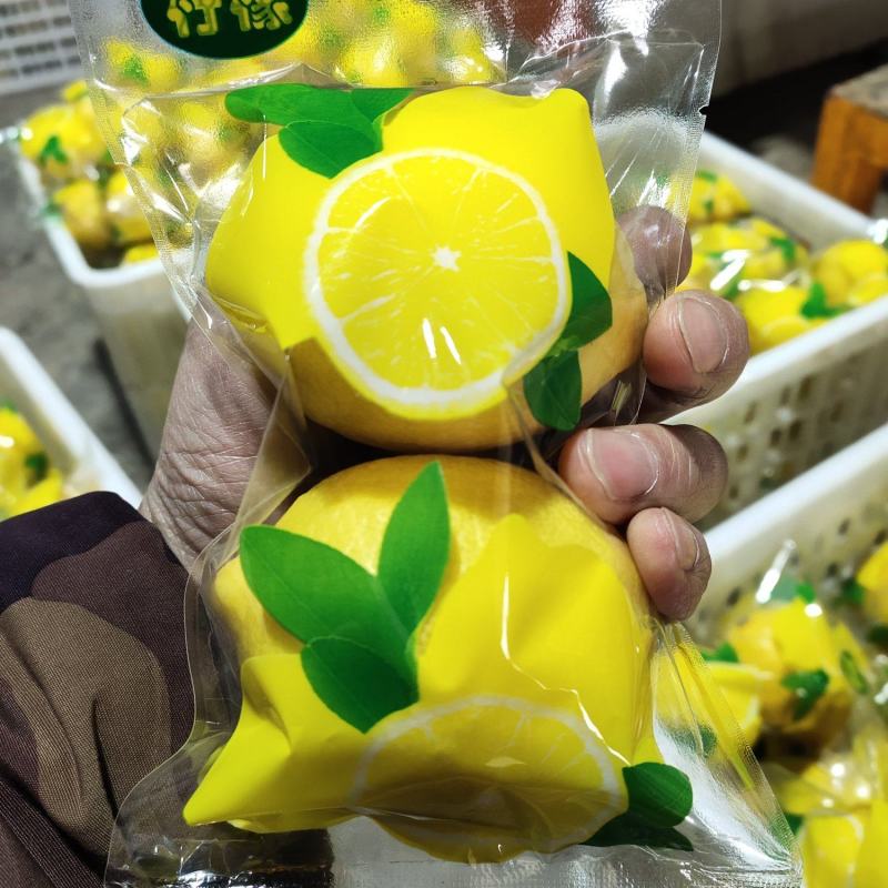 四川安岳黄柠檬双胞胎尤力克皮薄汁多酸爽冷饮奶茶孝素用水果