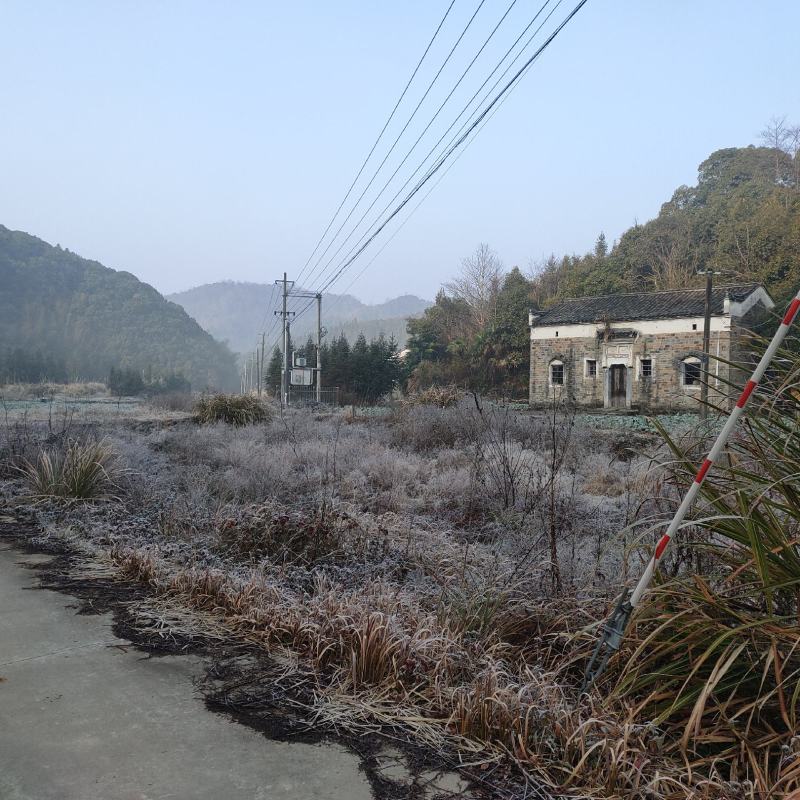 安徽池州东至县一栋农宅外加周边近半亩菜地转让