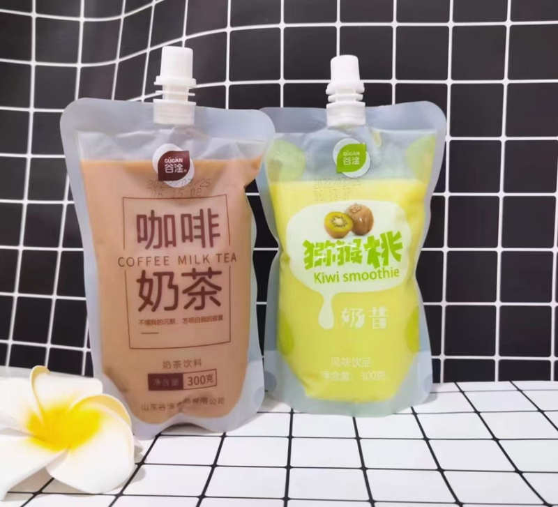 央广夏日绿豆沙、炭烧奶茶、酸梅汤、奶昔、桃汁、草莓蓝莓