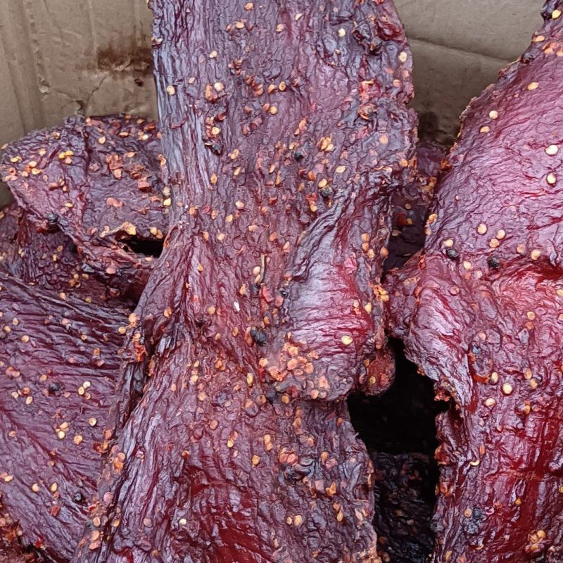 五香麻辣大块肉，里脊大块肉，颜色好，味道好，干度也好
