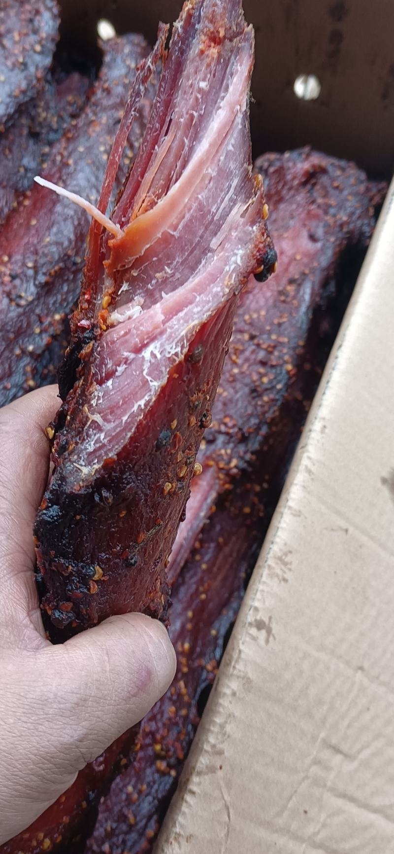 五香麻辣大块肉，里脊大块肉，颜色好，味道好，干度也好