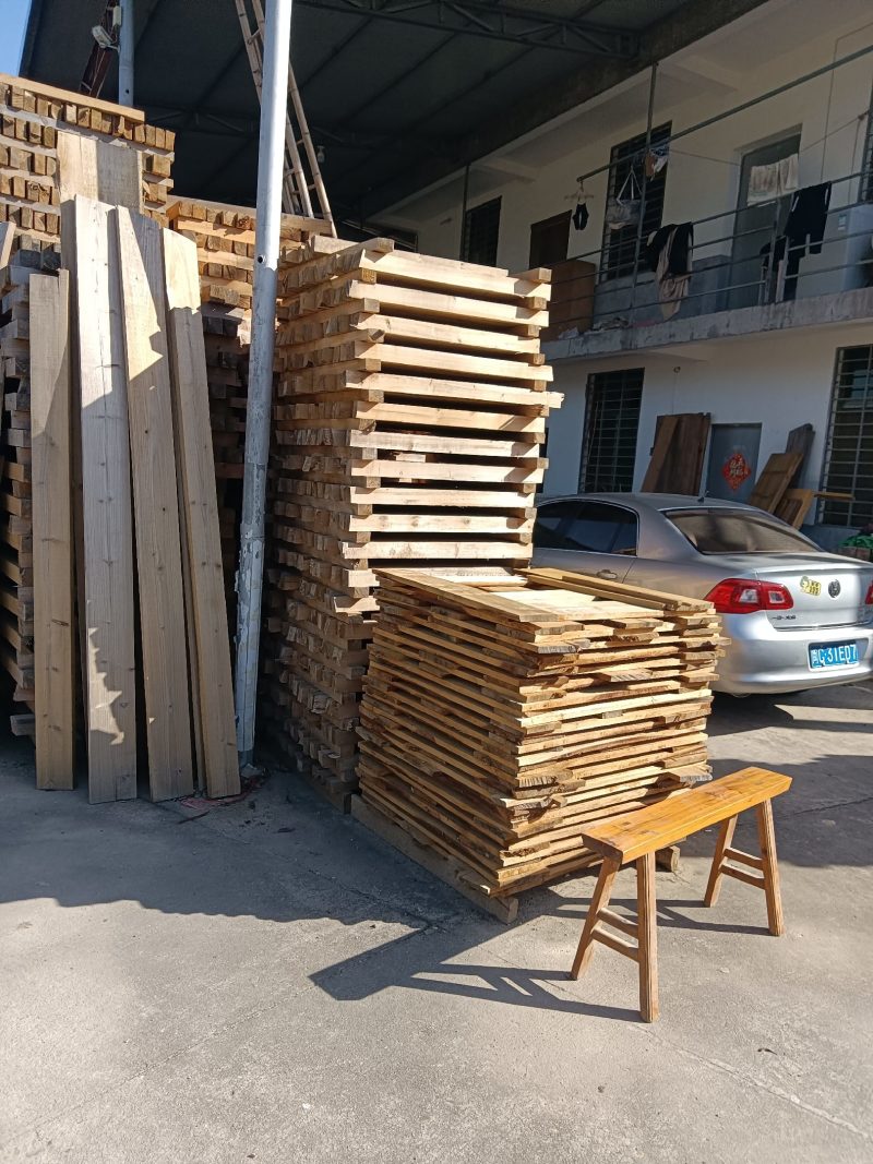 农家自制的楠竹菜板卫生，不易裂开1个一件包邮。