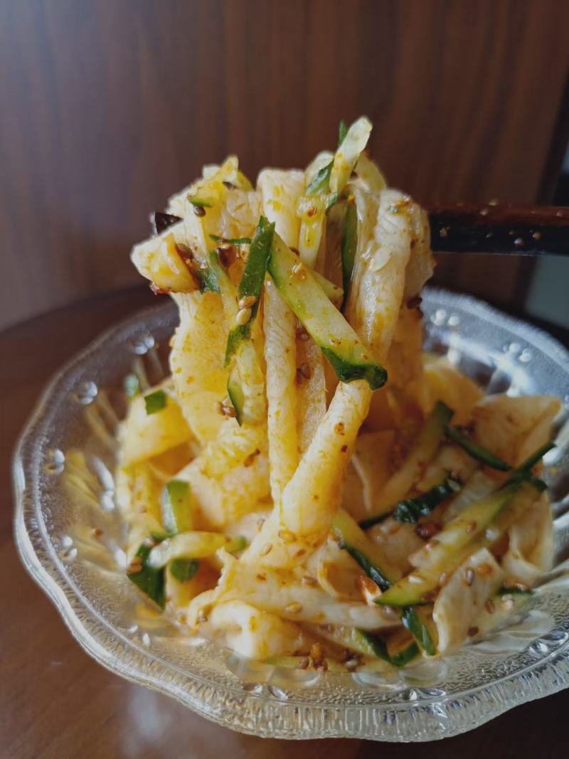 河南农家干面皮，自然麦香味，纯黄河水灌溉的麦子