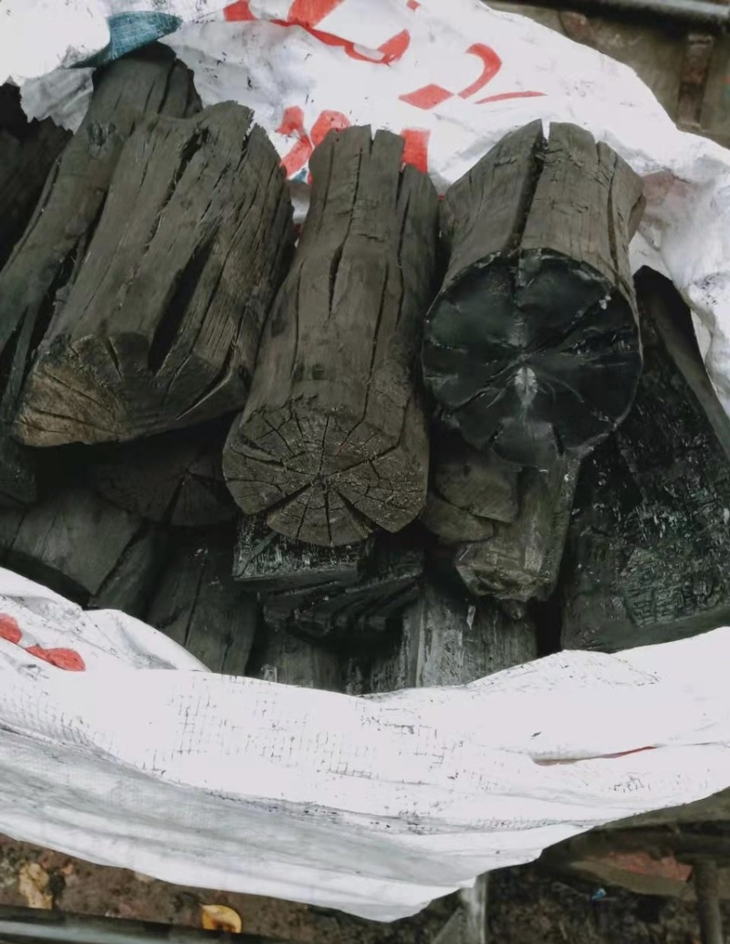 炭木炭烧烤炭老挝木炭工业木炭荔枝木碳原木木炭