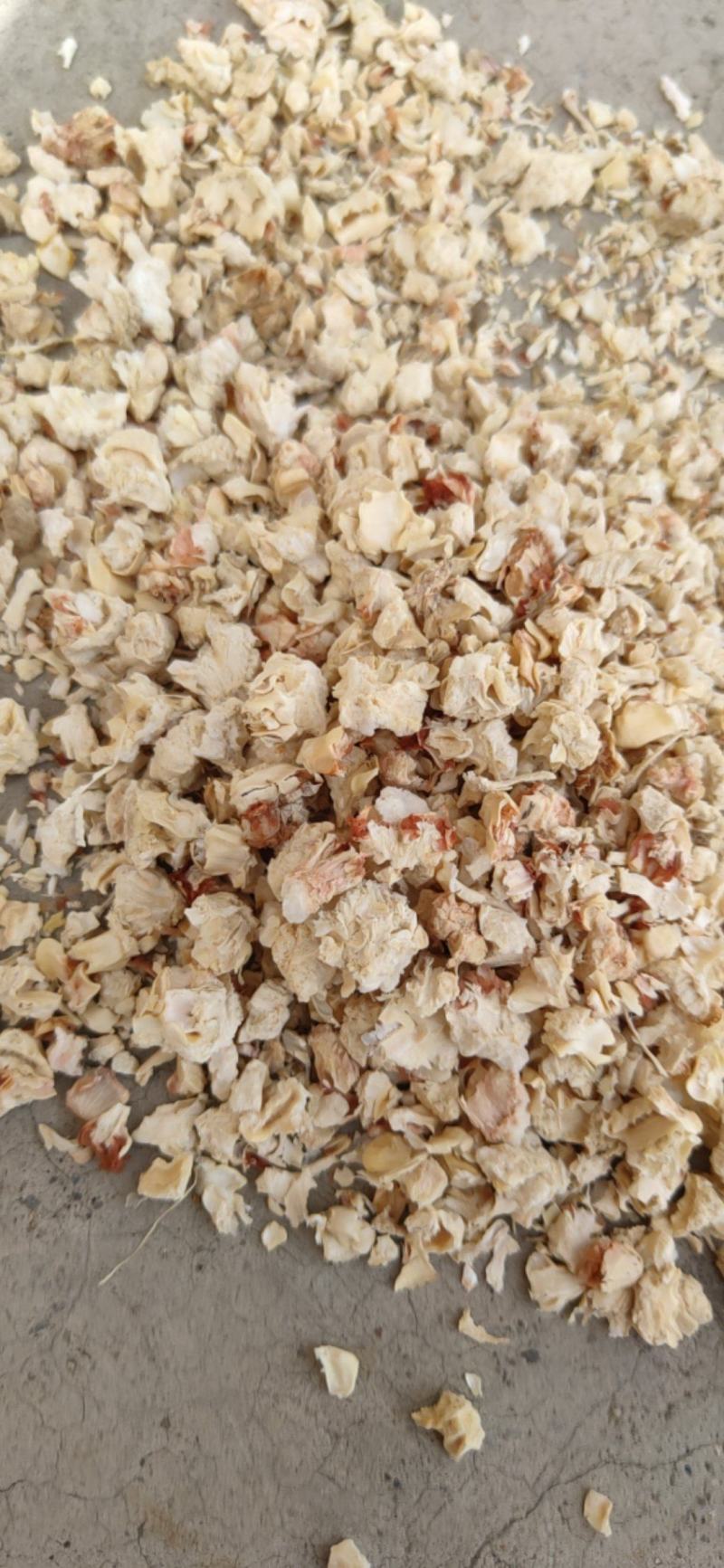 厂家直供精细加工玉米芯玉米棒破碎蘑菇种植有机肥质量保证
